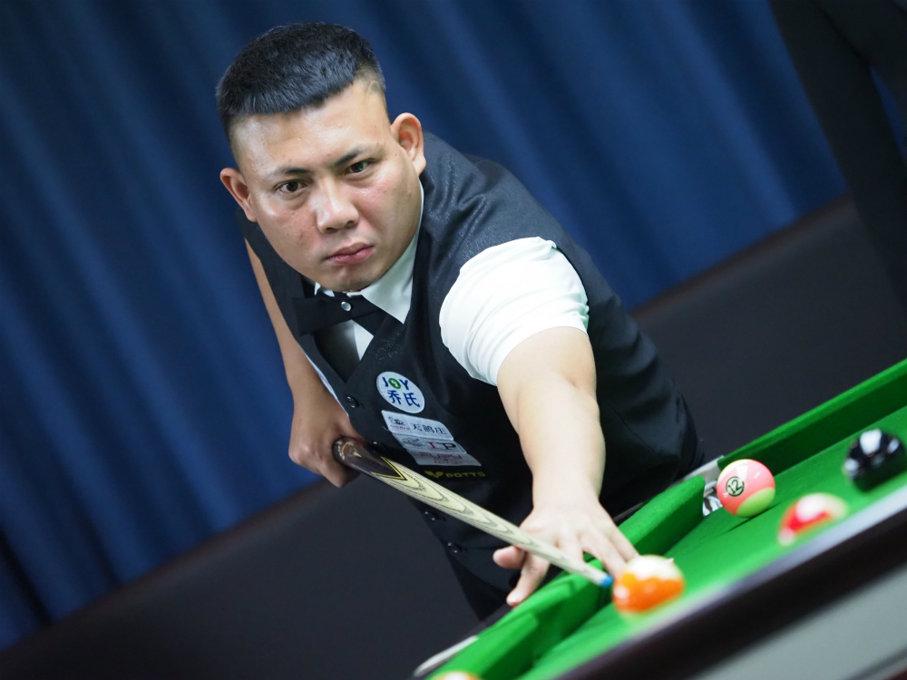 明了她个人 明了她个人