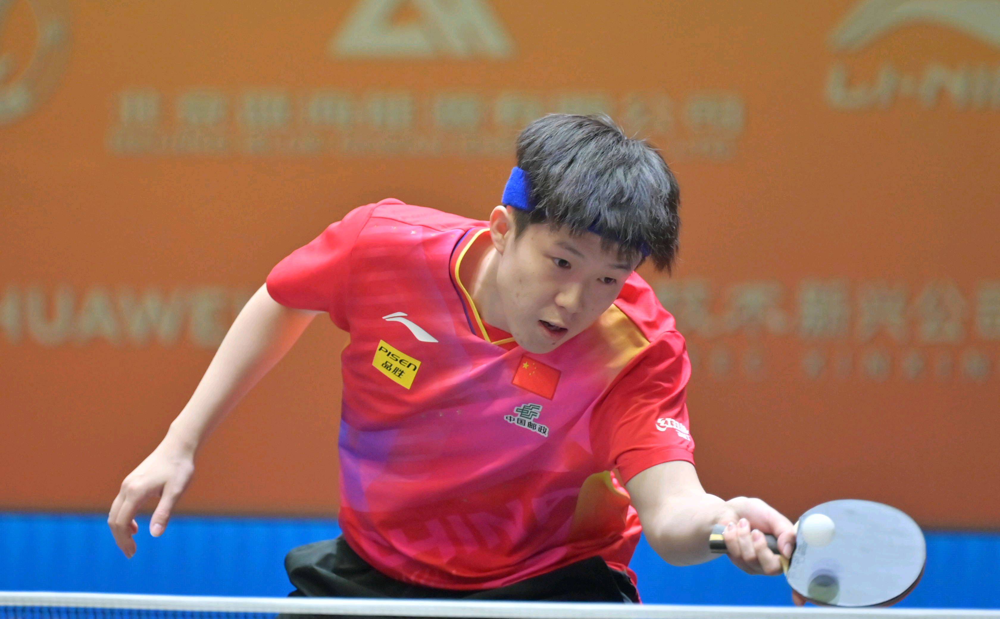 一个足球场 一个足球场